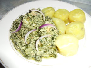 Ndolè, recette, cuisine, arachide. Plat de ndolè prêt à être servir