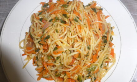 Spaghettis sautés aux légumes : la recette inratable en 15 minutes