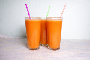 Jus de concombre carotte et gingembre